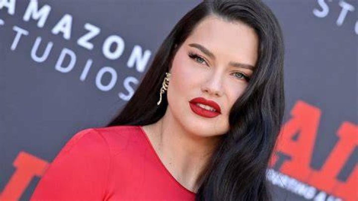 Adriana Lima's Pre-2023 Weight Loss Journey: Unveiling The Secrets