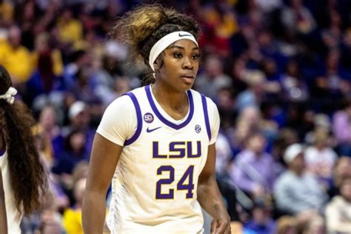 Aneesah Morrow names LSU as one of three transfer finalists LSU