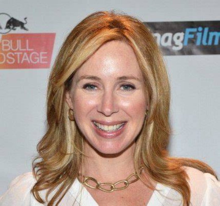 Becky Quick Salary, Net Worth, Husband, Wiki, Age, Height, Trivia