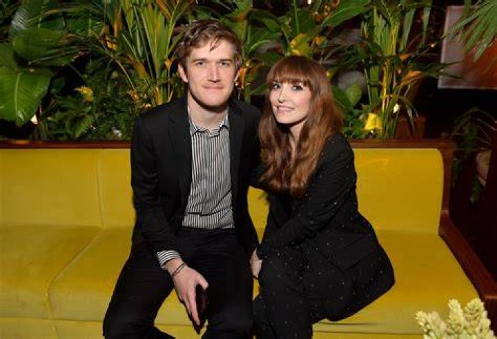 Bo Burnham Wife Is Bo Burnham married? TRAN HUNG DAO School