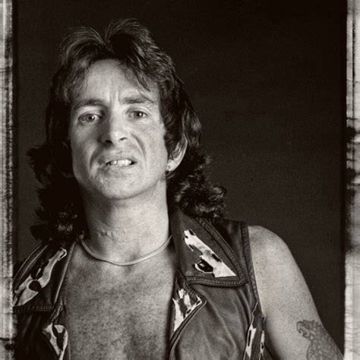 Bon Scott Bon scott, Ac/dc aesthetic, Acdc