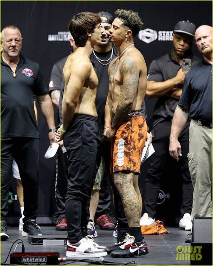 Bryce Hall Height / Austin Mcbroom Vs Bryce Hall Height And Weight
