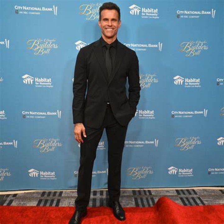 Cameron Mathison - HiveBlog