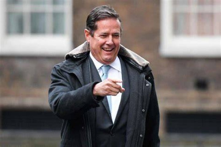 Can Jes Staley Fix Barclays Fast Enough? Bloomberg