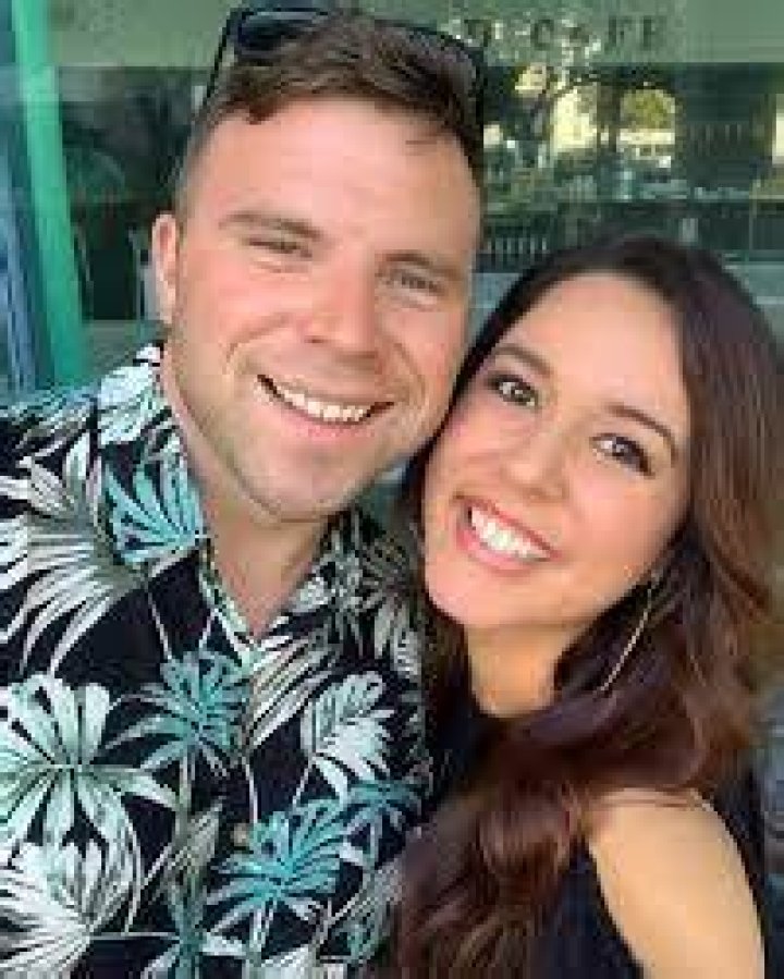 Casey Lund Hawaii News Now, Bio, Wiki, Age, Wife, Salary, and Net Worth ·