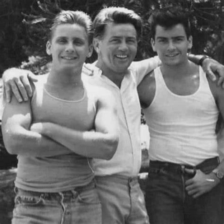 Charlie Sheen and Emilio Estevez Celebrity Siblings, Celebrity Families