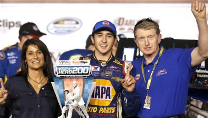 Chase Elliott Sisters Starr Elliott And Brittany Ann Elliott