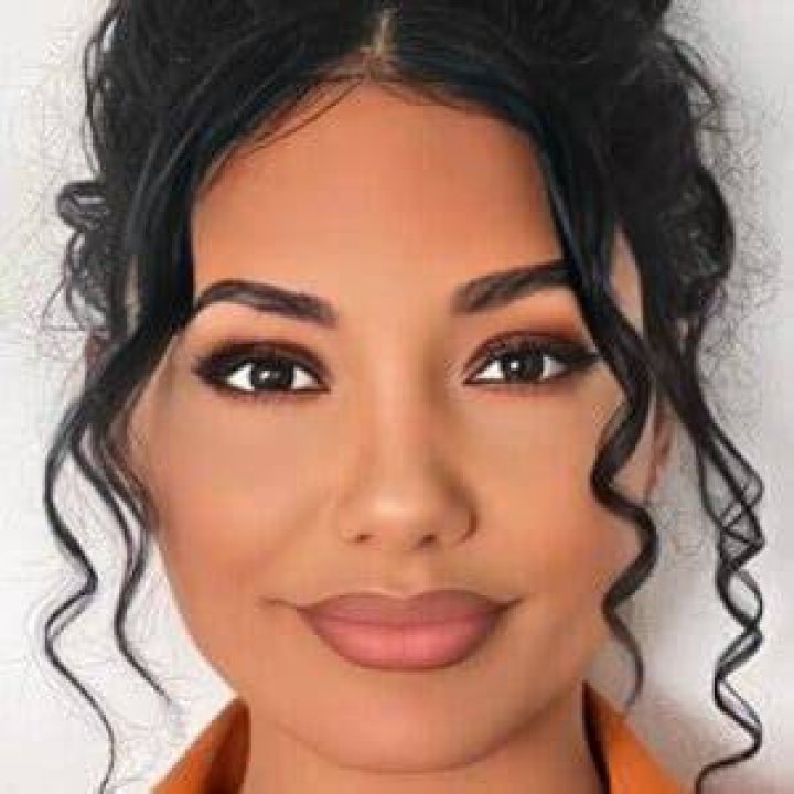 Chian Reynolds Age, Birthday How Old Is She? Starsgab
