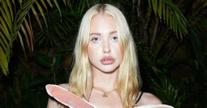 Chloe Cherry A Euphoria Actress Was Charged For Stealing A Garment ·