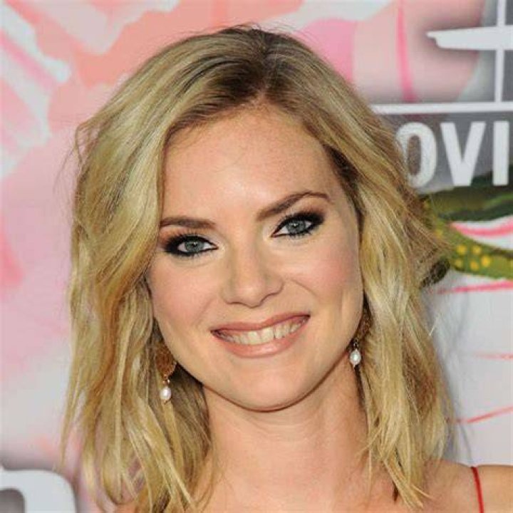 Cindy Busby Net Worth 2021, Salary, Age, Height, Bio, Family, Career