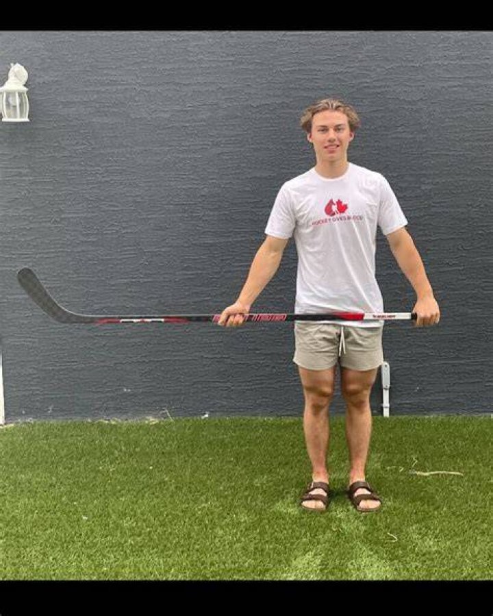 Connor Bedard Wiki, Age, Bio