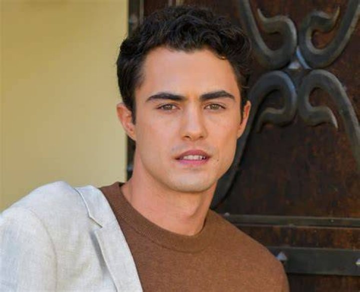 Darren Wiki, Bio, Height, Weight, Career, Age and Details