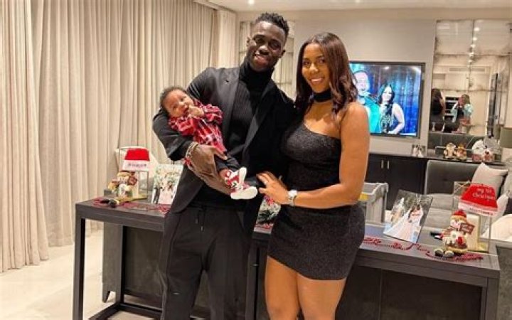 Davinson Sanchez Wife Daniela Reina And Their Family Life