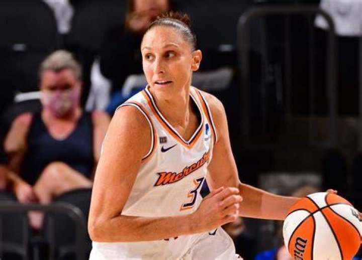 Diana Taurasi Parents Mario And Liliana Are Her Biggest Supporter |
