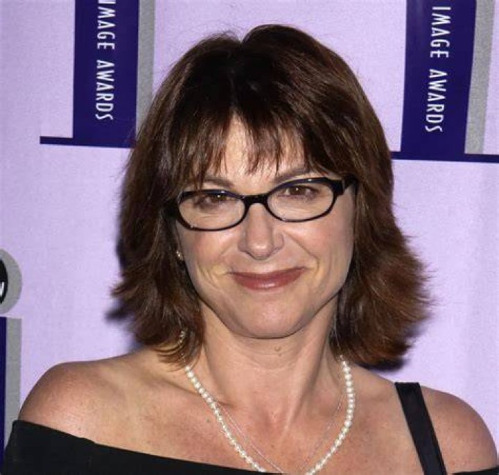 Dinah Manoff&rsquo;s Biography Net Worth, Son Dies, Appearance