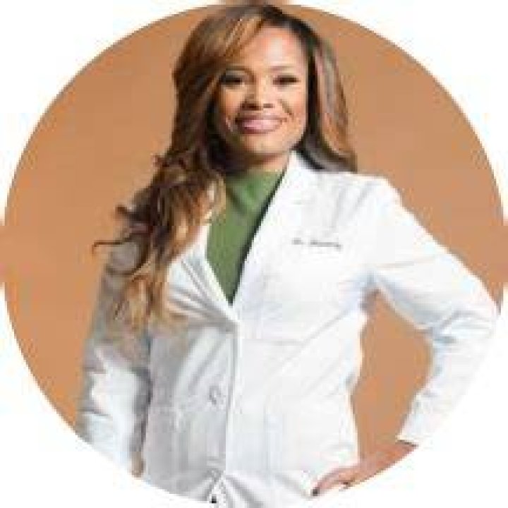 Dr. Heavenly Kimes (Dentist) Wiki, Biography, Age, Boyfriend, Family