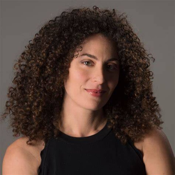 Elizabeth Dwoskin Wikipedia, Bio, Parents, Wedding, Instagram