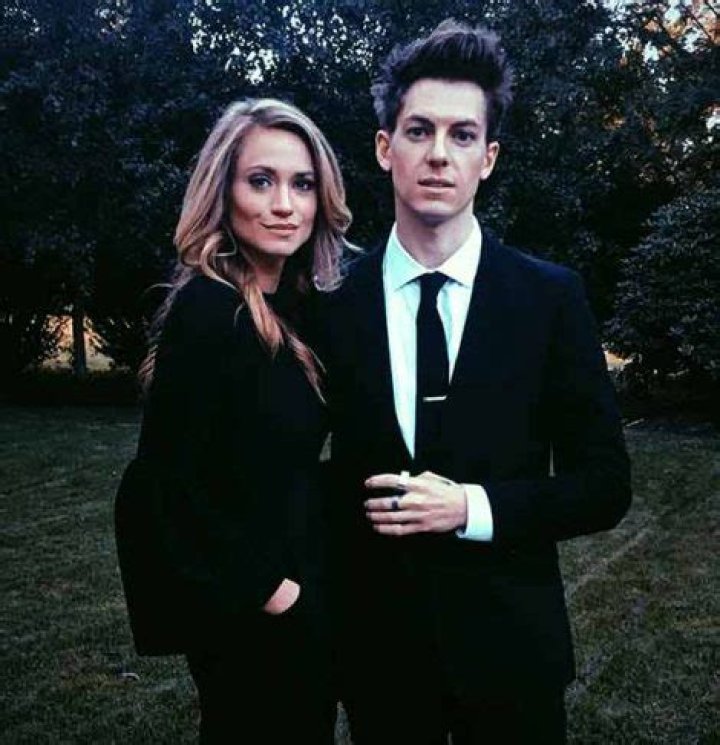 Ellison Barber Married, Husband, Salary, Age, Measurements WikicelebInfo