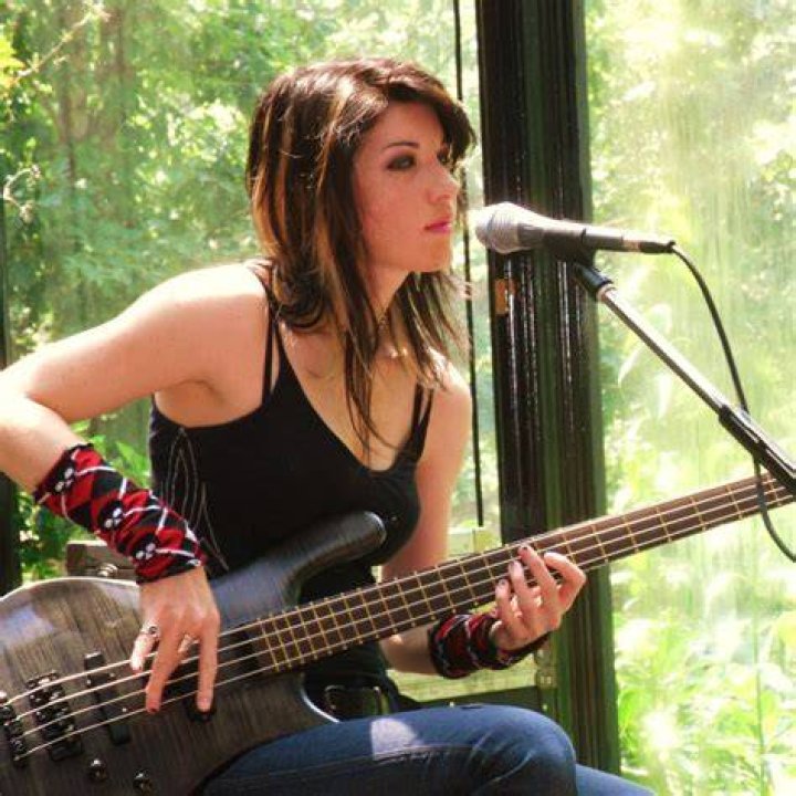 Emma Anzai Lyrics, Songs, and Albums Genius