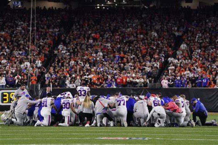 Football World Reacts To Damar Hamlin's Latest Instagram Post