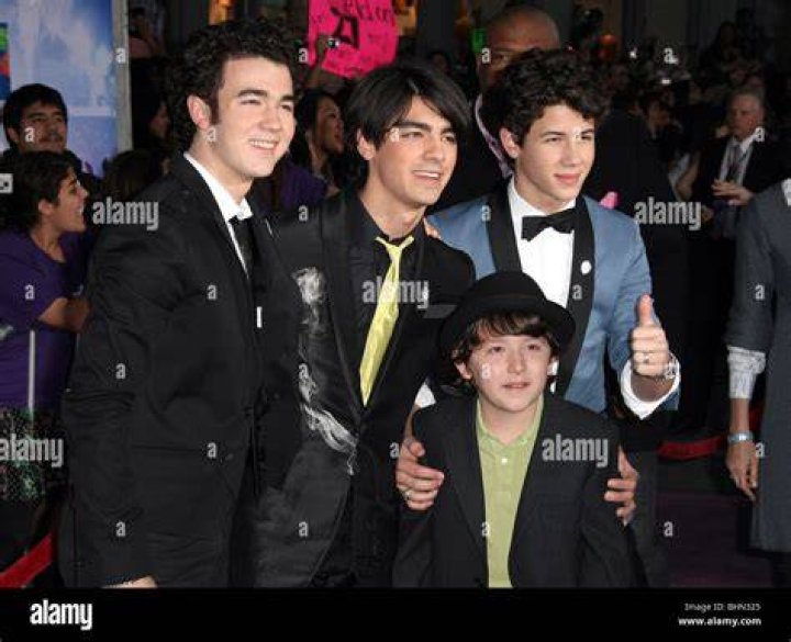 Frankie Jonas 2022 Jonas Brothers Youngest Sibling Wins The