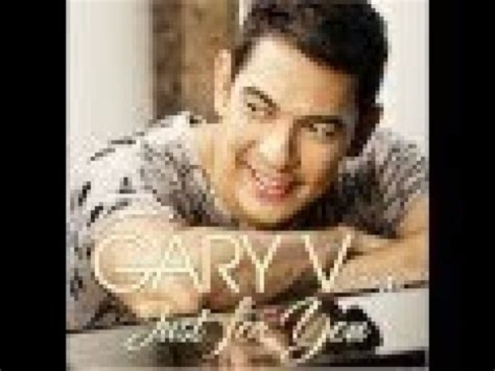 Gary V sings cover of 'With A Smile' for The Greatest Showdown