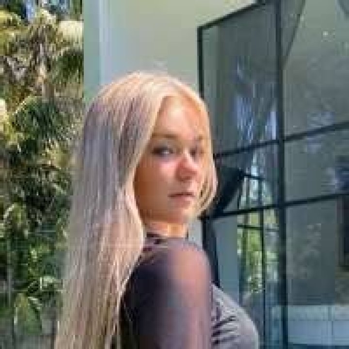 Hailey Sigmond Birthday, Real Name, Age, Weight, Height, Family, Facts