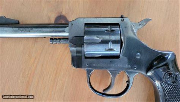 Harrington & Richardson 732 .32 S&W caliber revolver for sale.