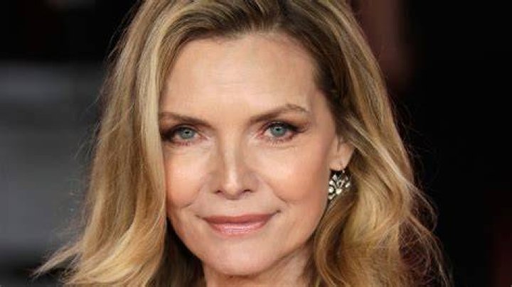 Here's How Much Michelle Pfeiffer Is Really Worth ·