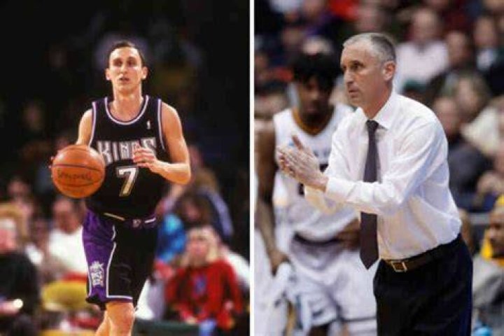 How Bobby Hurley helped his brother Dan Hurley get a win for UConn
