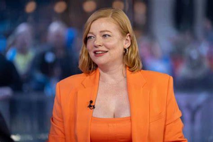 How Sarah Snook's Weight Gain Inspired Women Everywhere