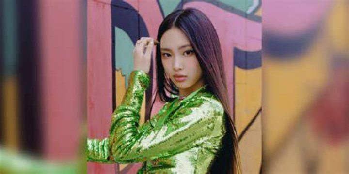 Hyein- Wiki, Height, Boyfriend, Net Worth, Career