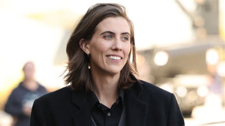 Is Dr Kai Bartley A Man Or Woman? Gender Confusion Of The Role Played By Actor E.R. Figh ·