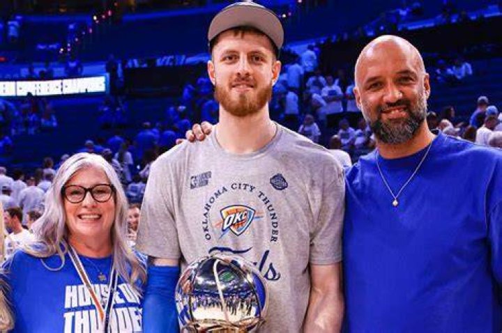 Isaiah Hartenstein's Marriage: Uncovering The Truth
