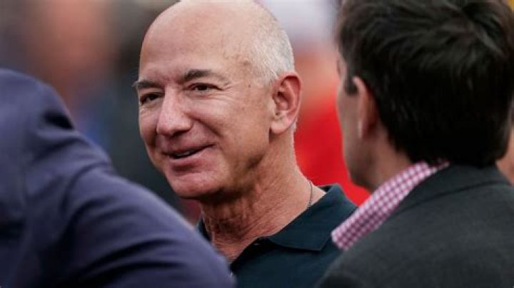 Jeff Bezos Is Sued by His Girlfriend&rsquo;s Brother The New York Times