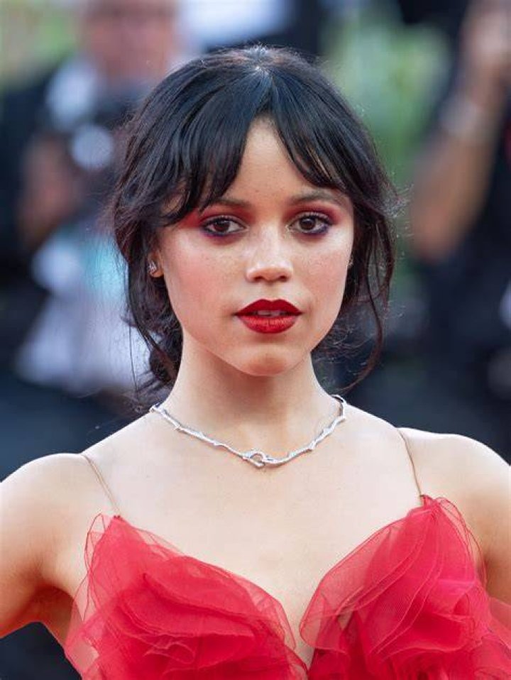 Jenna Ortega's Age: Uncovering The Star's Journey