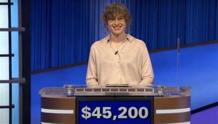 Jeopardy! Is Hannah Wilson Married? Gender, Age, LinkedIn, Wife