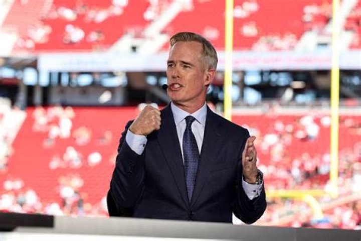 Joe Buck's Wife Michelle is a Former NFL Cheerleader (As Was His First