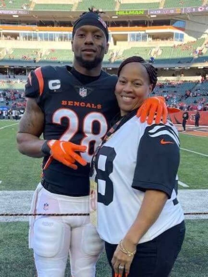 Joe Mixon Parents Meet Alise And John Mixon