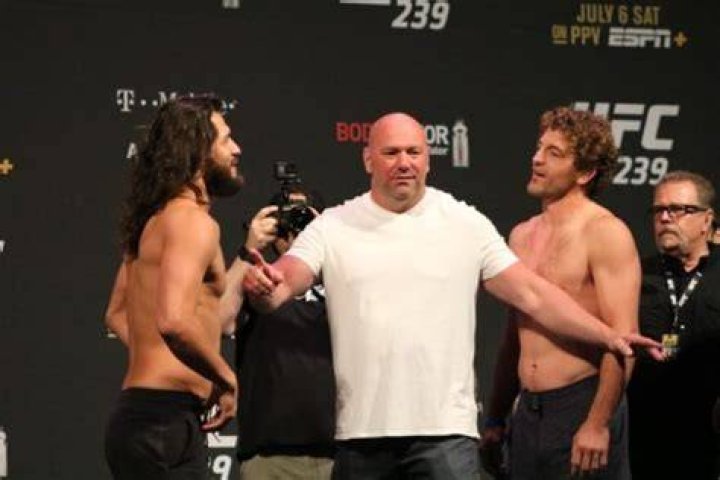 Jorge Masvidal crushes Ben Askren with fastest KO in UFC history; Pros Reaction to the Fight ·