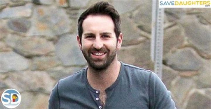 Josh Kelly Wife, Wiki, Bio, Age, Net Worth