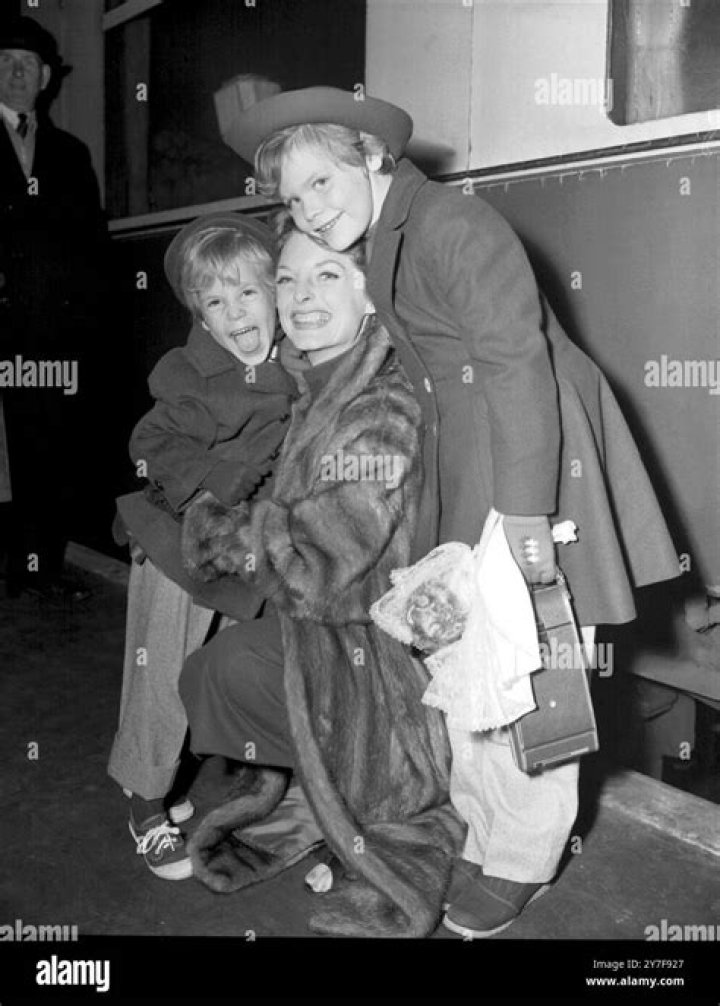 Julie london children hires stock photography and images Alamy
