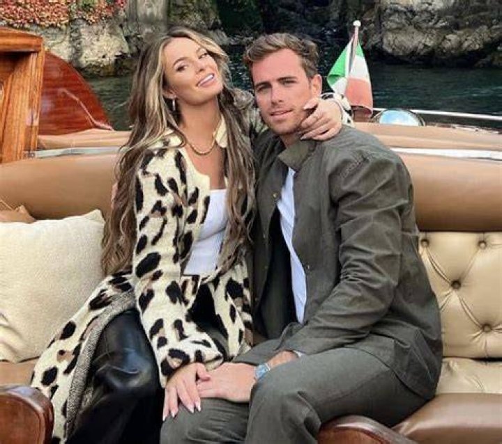Juliette Porter Net Worth | Boyfriend