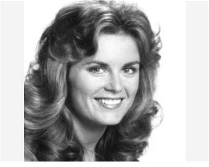 Know about Allison Grady Urich, daughter of Robert Urich BlueSmartMia