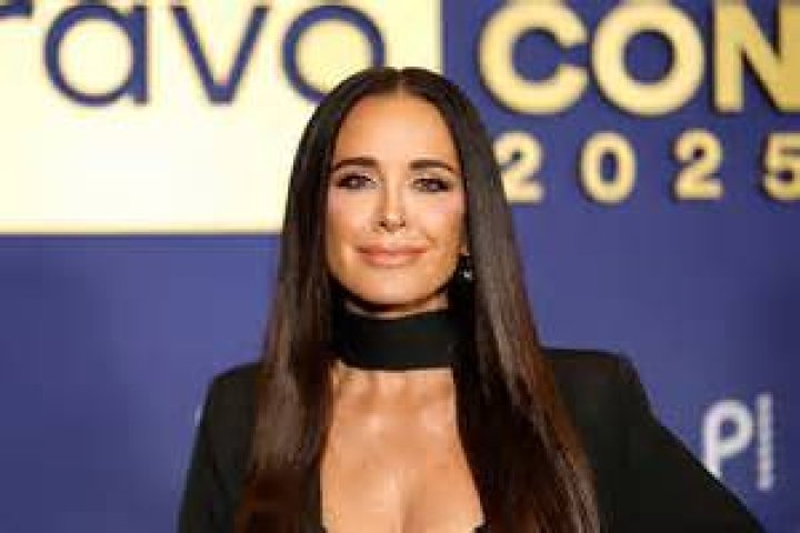 Kyle Richards Shares Her Sunday Workout Details Photos Style & Living