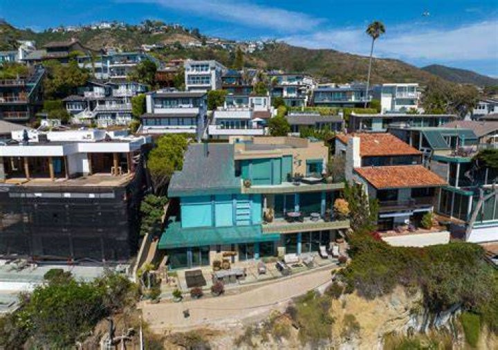Laguna Beach home with ties to timeshare tycoon Stephen J. Cloobeck