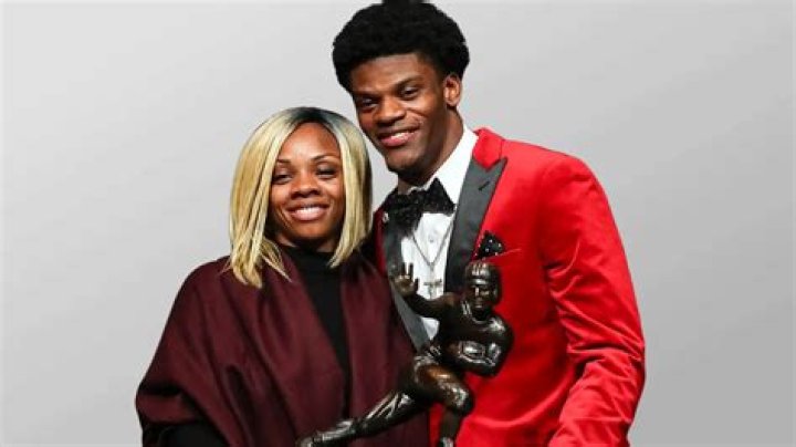 Lamar Jackson Wife Is Lamar Jackson married?