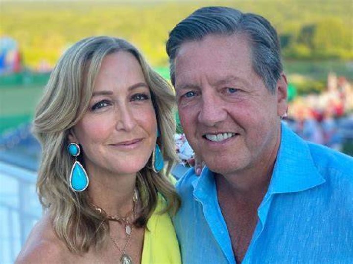 Lara Spencer's Dog Cuddles Her in a New Photo on Instagram See the