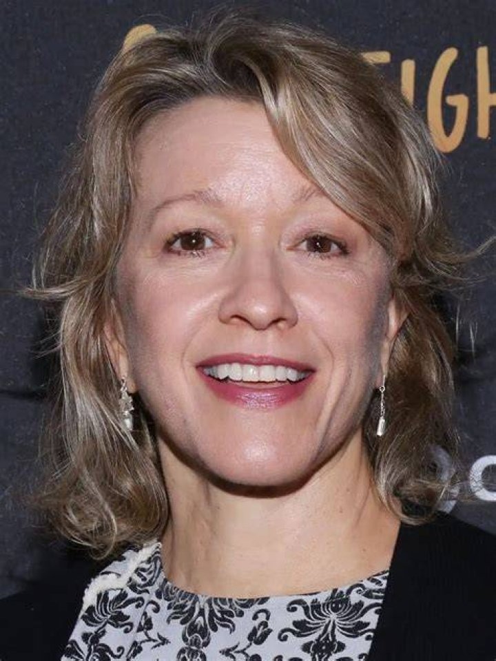 Linda Emond AlloCin&eacute;