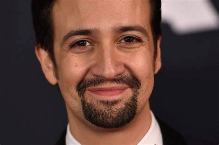 LinManuel Miranda Biography Facts, Childhood, Family Life & Achievements